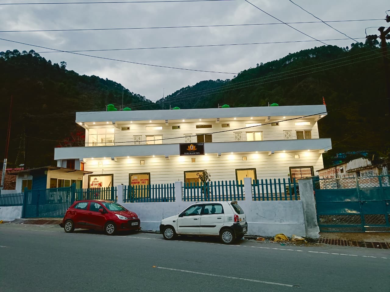 Hotel Shri Ram Inn